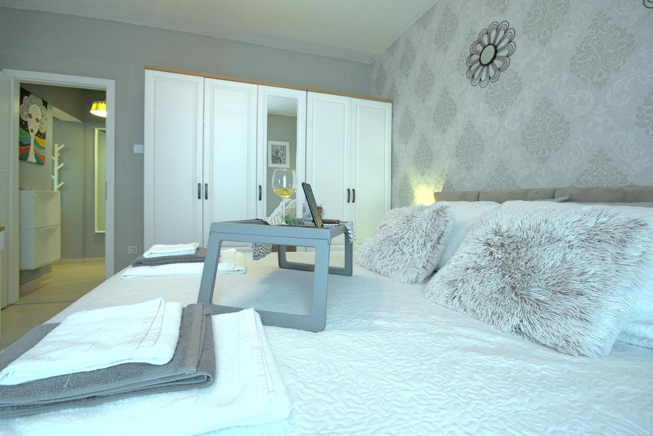 App Enterprise Umag Apartment Exterior photo