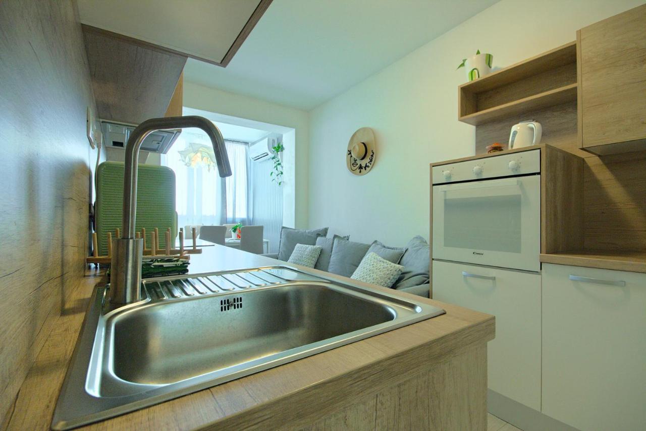 App Enterprise Umag Apartment Exterior photo
