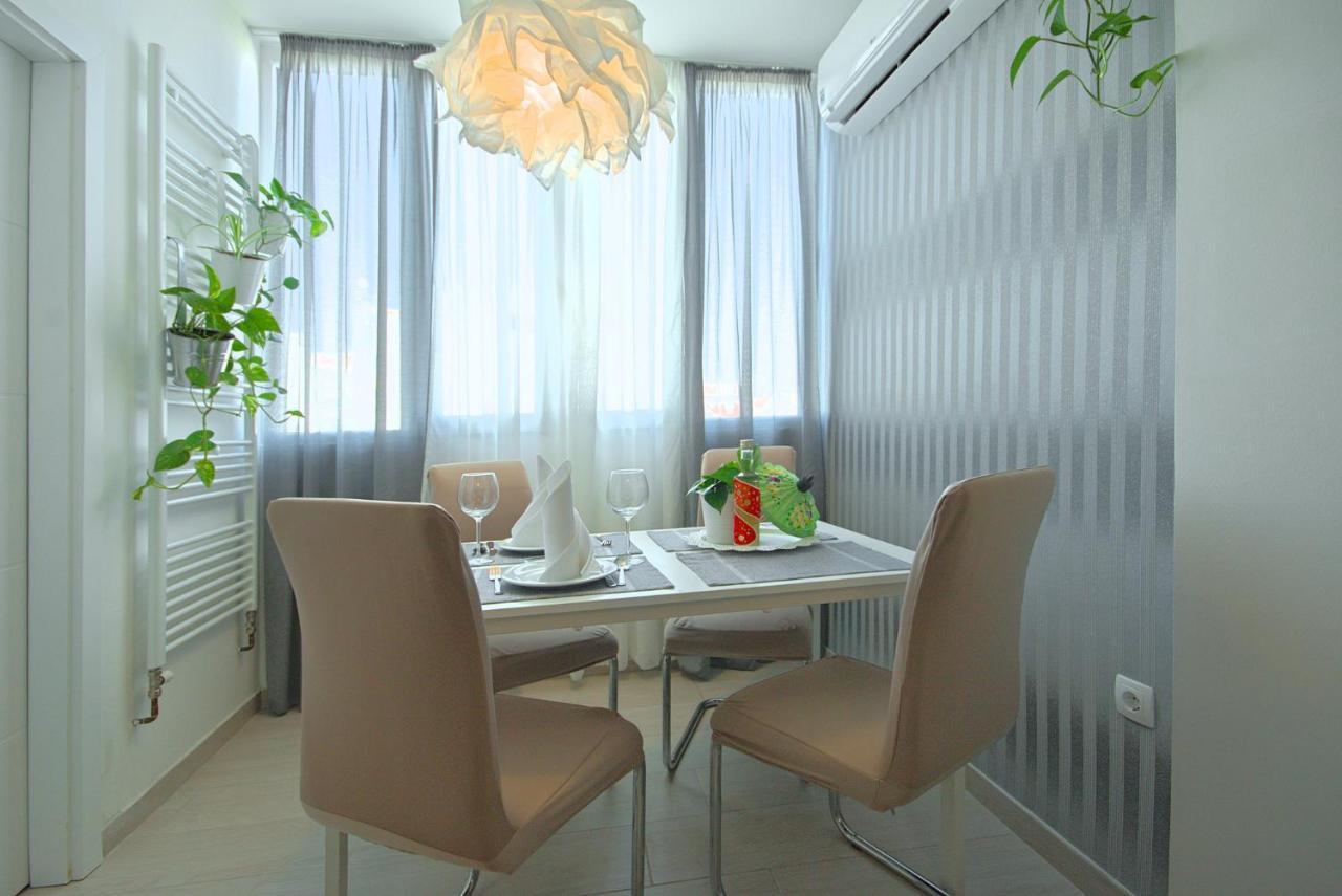 App Enterprise Umag Apartment Exterior photo