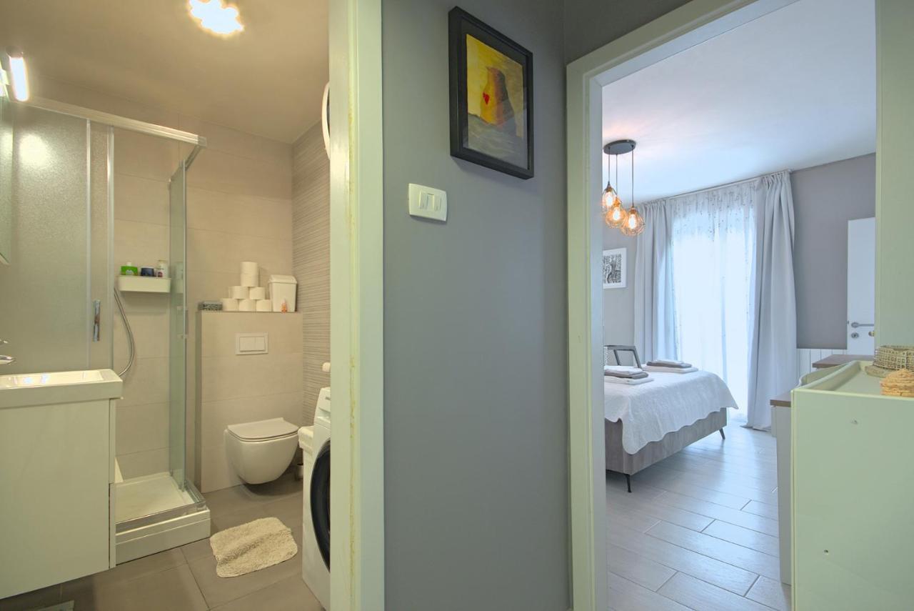 App Enterprise Umag Apartment Exterior photo